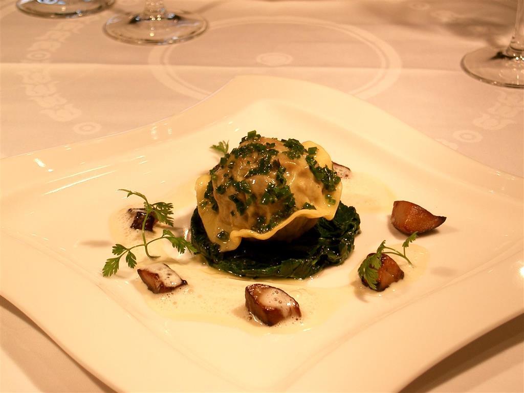Barn Hotel London Ruislip Restaurant photo